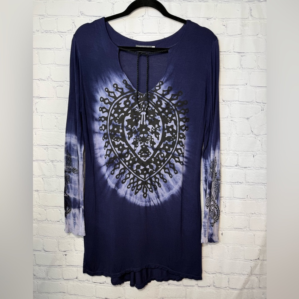 EARTHBOUND TRADING CO size large blue tie-dye design with a black design tunic